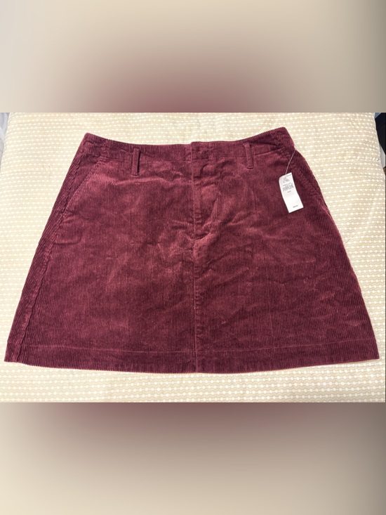GAP Dresses & Skirts - NWT GAP Corduroy A-Line Mini Skirt in Burgundy Size 12/31